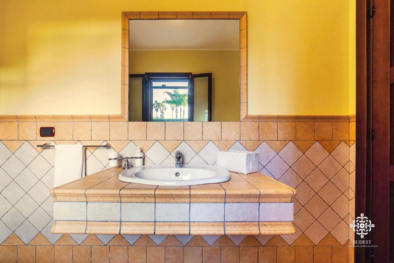 Villa Clara Country Retreat Solarino Bagian luar foto