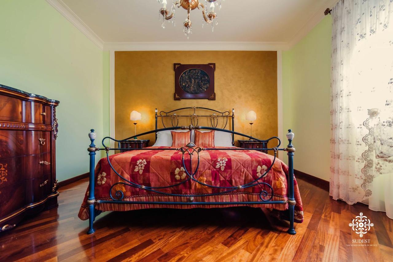 Villa Clara Country Retreat Solarino Bagian luar foto