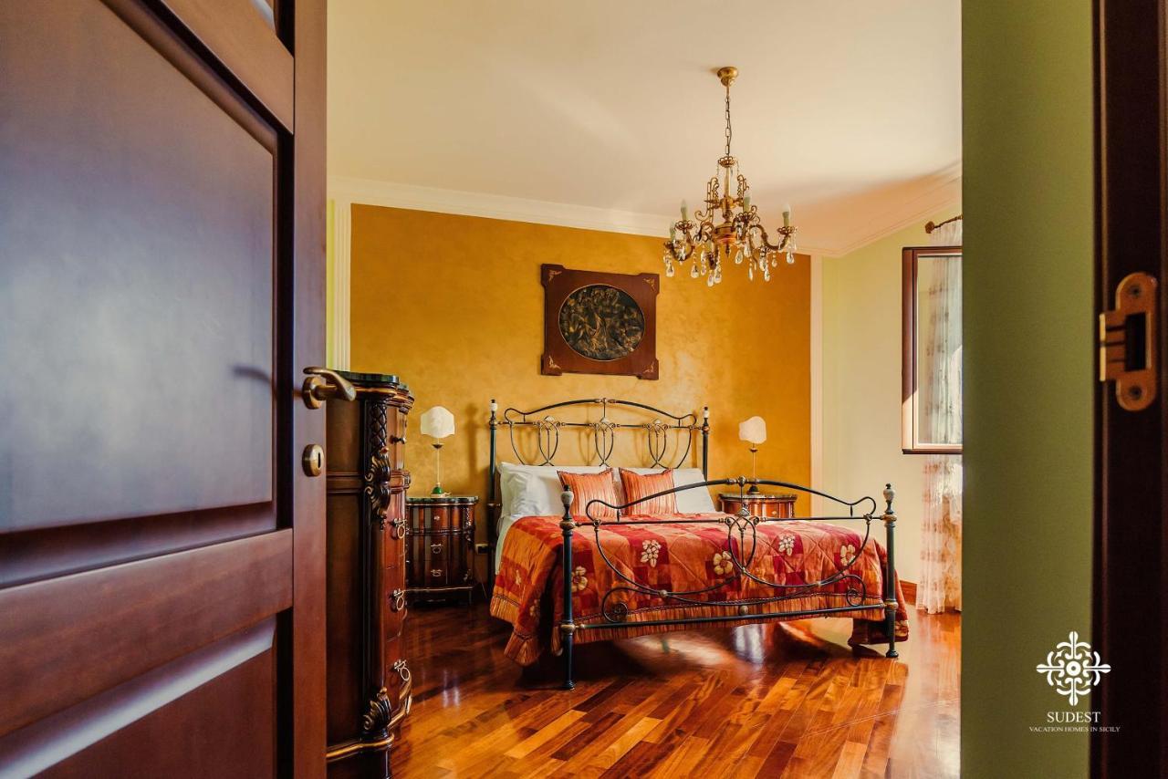 Villa Clara Country Retreat Solarino Bagian luar foto