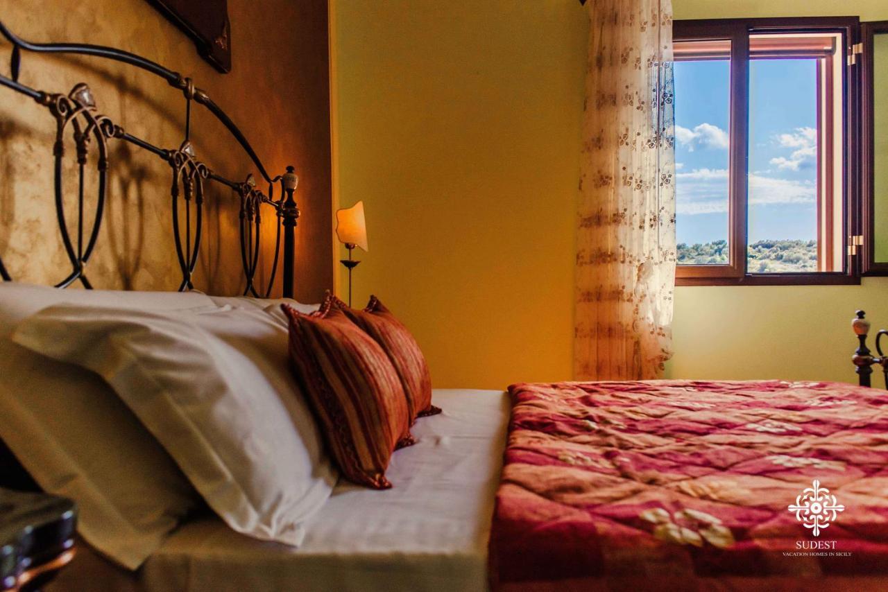 Villa Clara Country Retreat Solarino Bagian luar foto