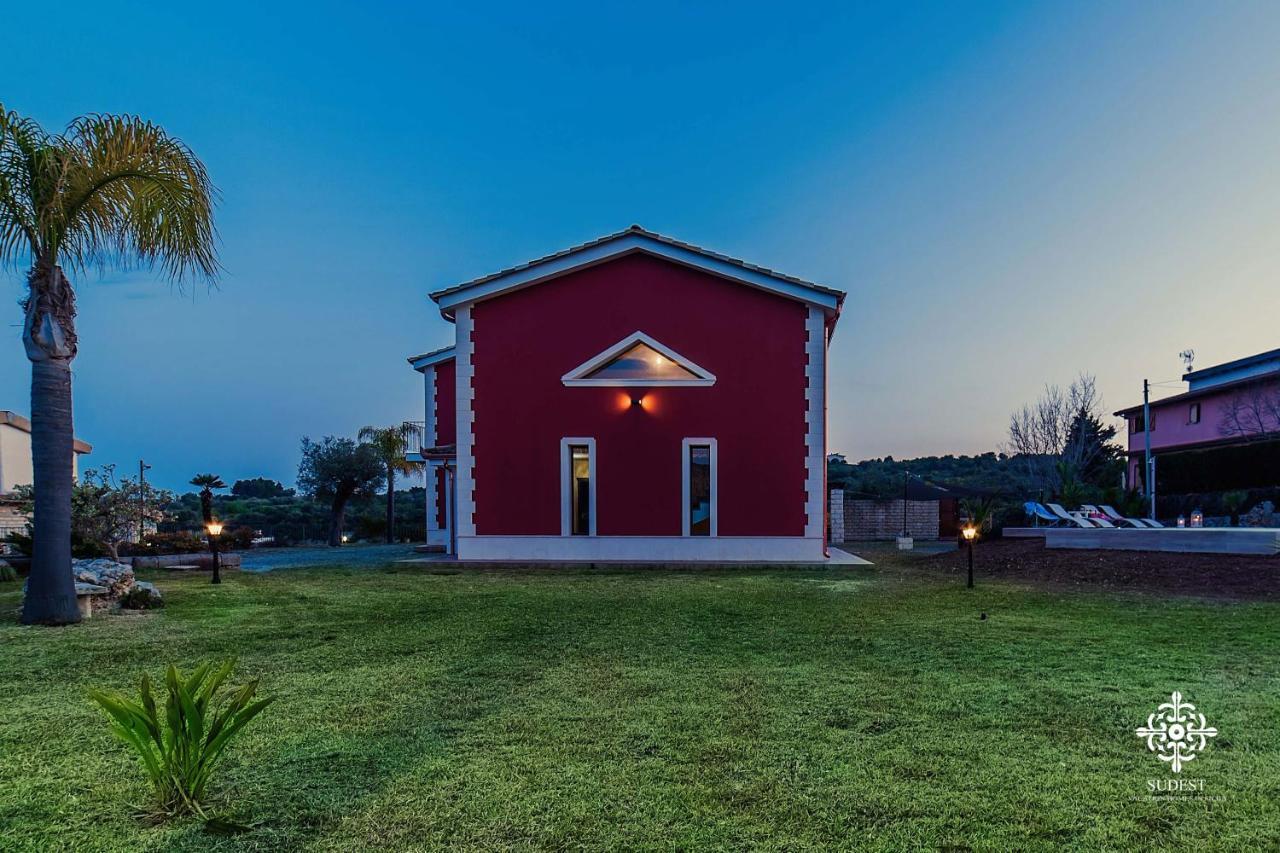 Villa Clara Country Retreat Solarino Bagian luar foto