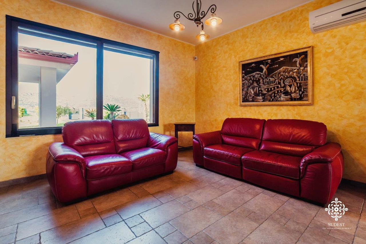 Villa Clara Country Retreat Solarino Bagian luar foto