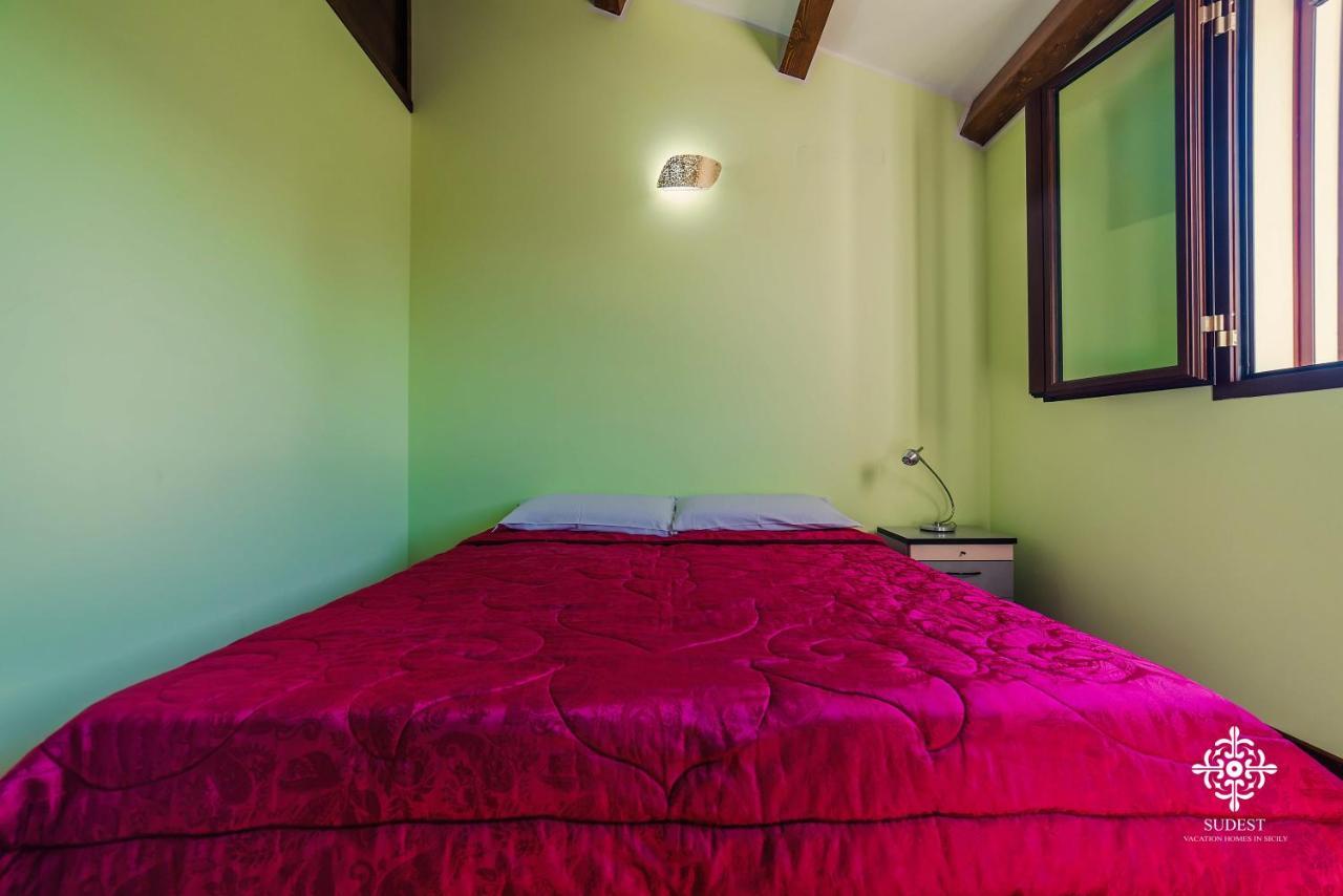Villa Clara Country Retreat Solarino Bagian luar foto
