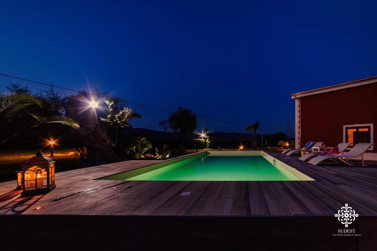Villa Clara Country Retreat Solarino Bagian luar foto