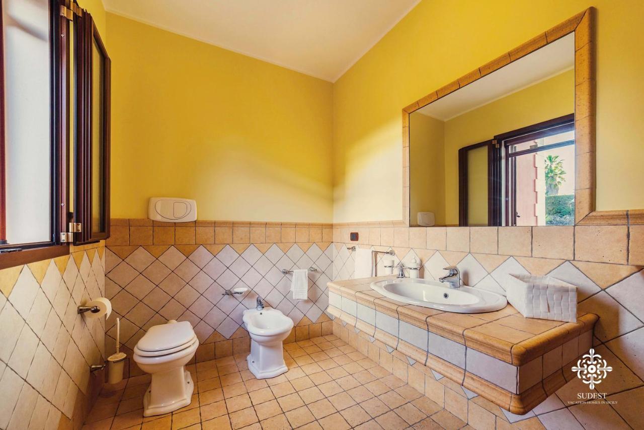 Villa Clara Country Retreat Solarino Bagian luar foto