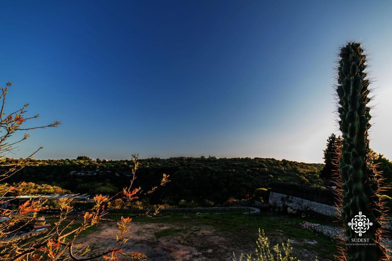 Villa Clara Country Retreat Solarino Bagian luar foto